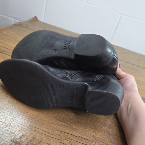 Spring Step Black Teal Leather Ankle Boots - Picture 4 of 12
